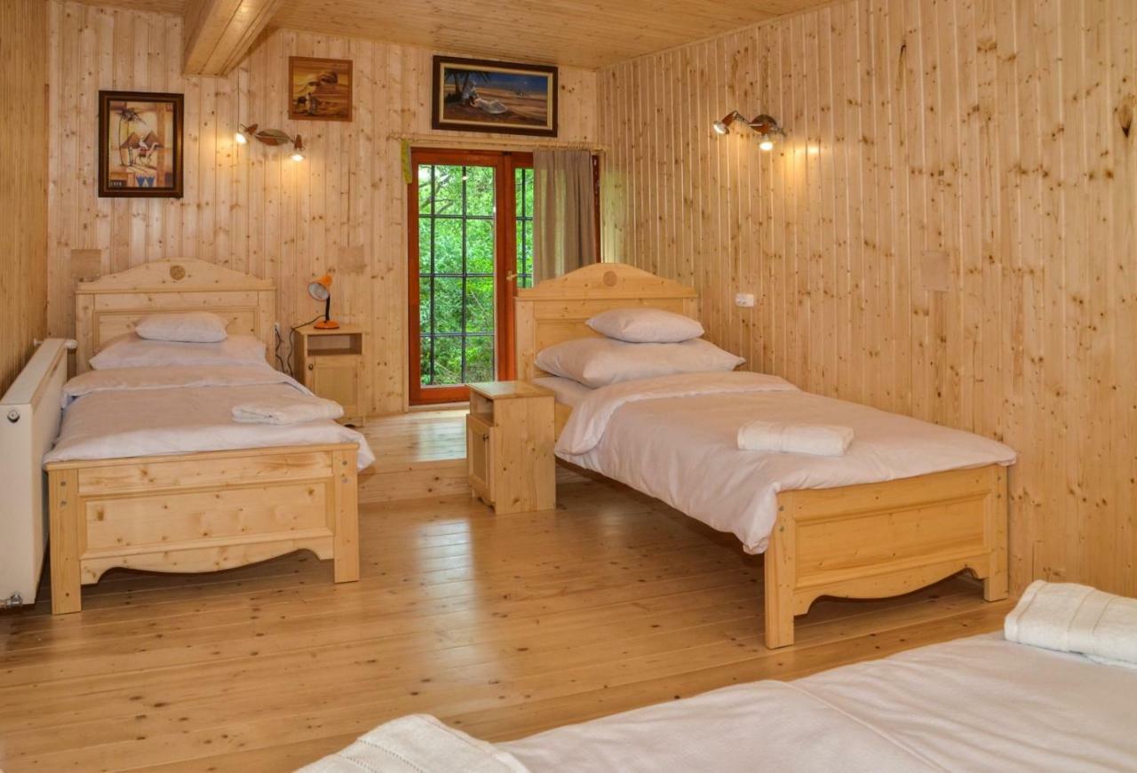Malom Apartman Derekegyhaz Exteriör bild